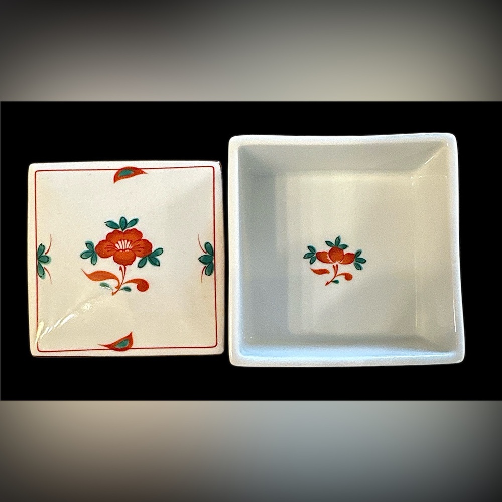 Tiffany & Co. Vintage Floral Trinket Jar - Picture 2 of 5